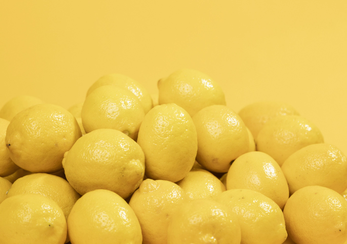 a pile of lemons used as a cleaning agent