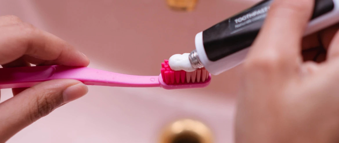 7 ways you can use toothpaste as a cleaner at home