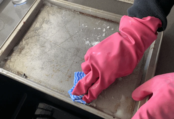 scrubbing oven pan with borax