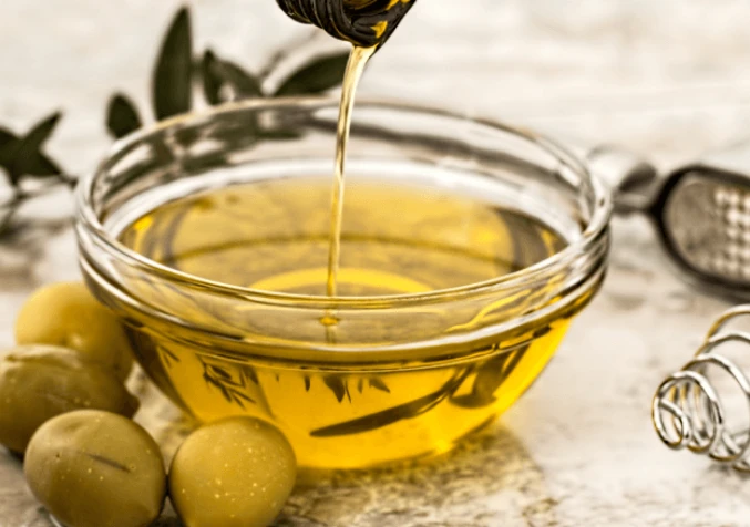 making steel appliances shine with olive oil