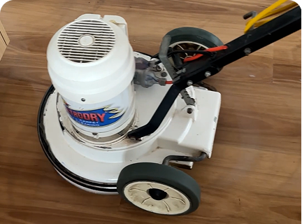 Vinyl Cleaning Thumbnail