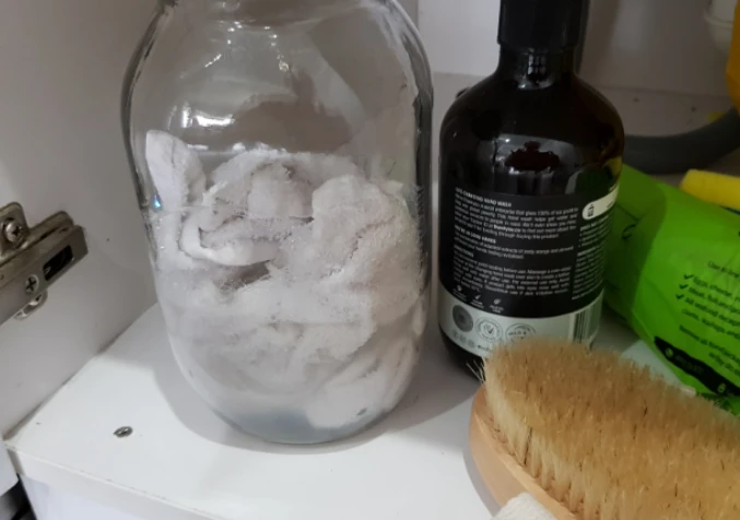 how to make your own cleaning wipes